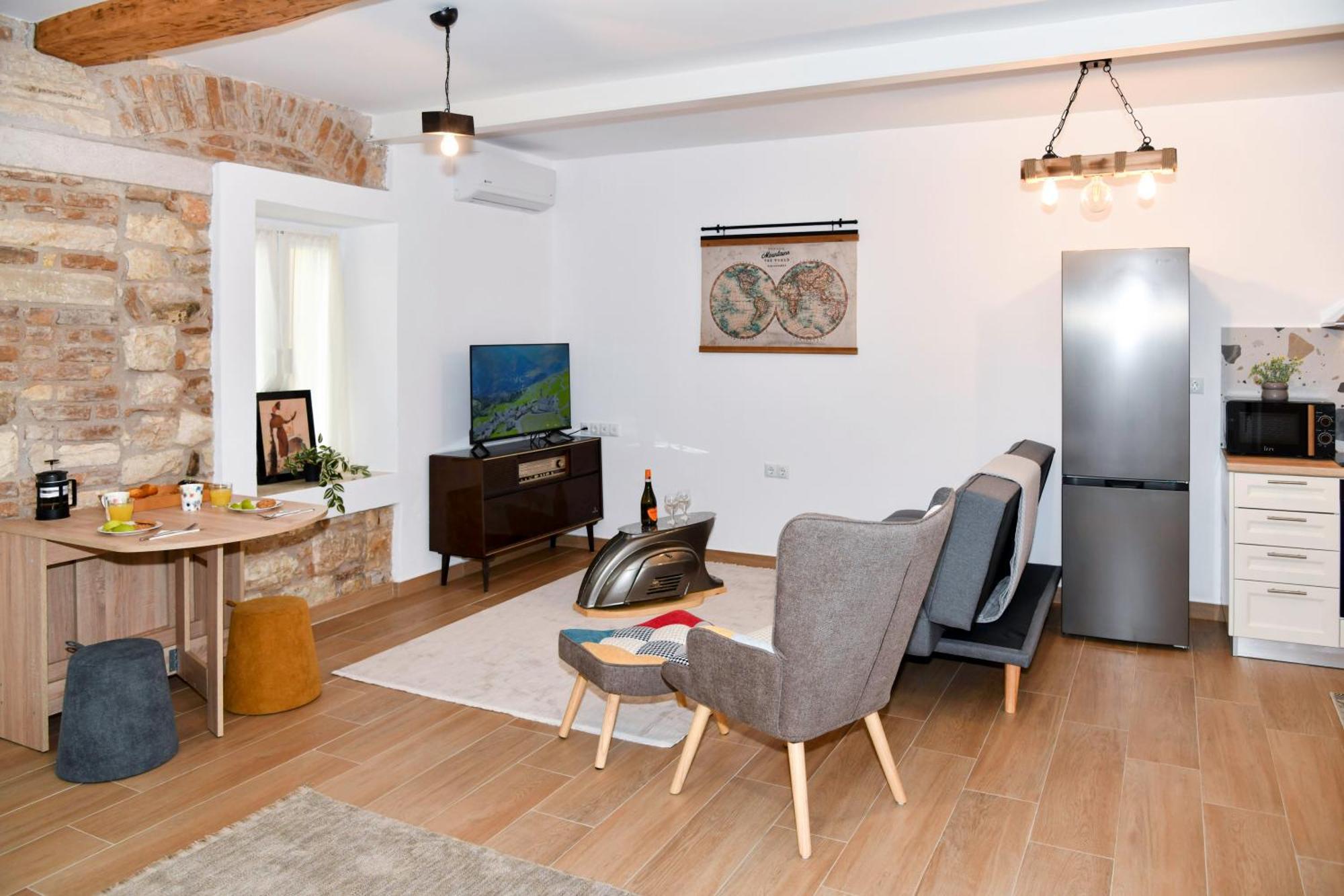 Captain Theo'S Modern Apartment Maria Lefkimmi  Exterior photo